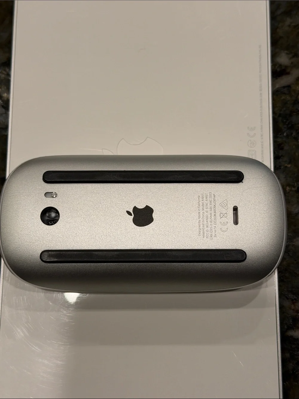 Apple White Wireless Keyboard with White Magic Mouse